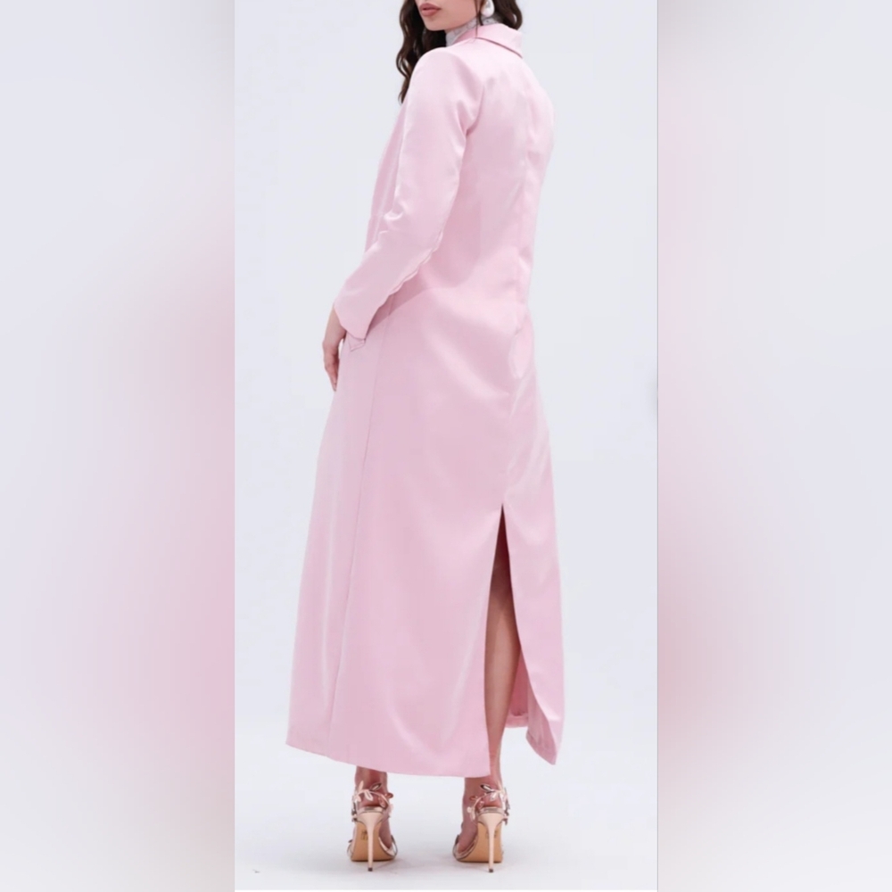 Akira Satin Trench Pink Coat With Back Split - Picture 3 of 5